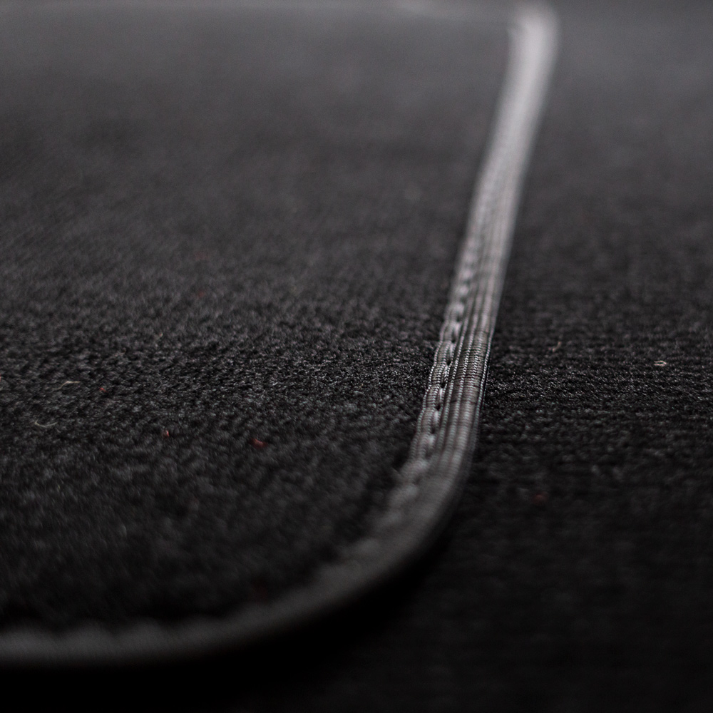 Tapis Jaguar XJ6 X350 (2002-2009) Avant uniquement – Gamme classique – Image 2